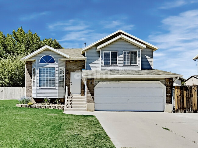 Photo - 1365 E 150 S Casa