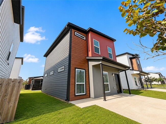 Photo - 1031 Boardwalk Ave