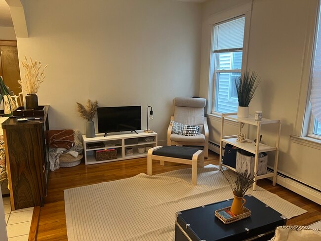 Photo - 13 Berkshire St Unit 2