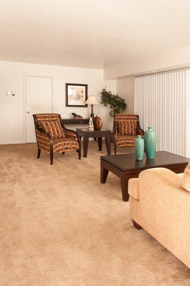 Chadwick Village Apartments