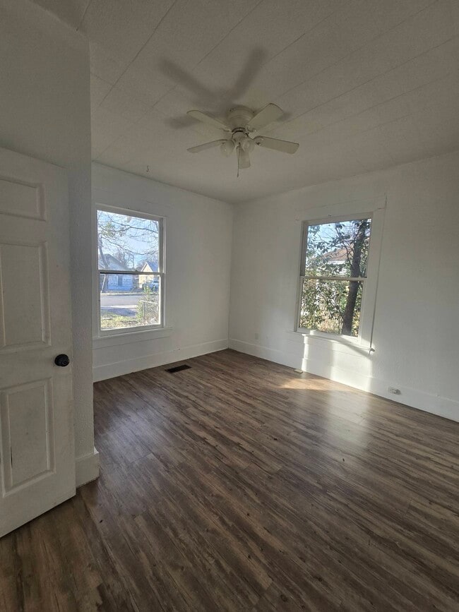 Photo - 17 S 21st St