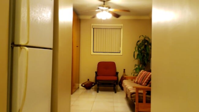 Sala de estar - 9725 SW 85th St Unidad 2