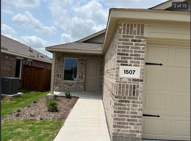 Photo - 1507 Forge Pond Ln