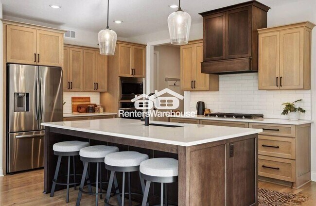 Photo - 10441 56th St N