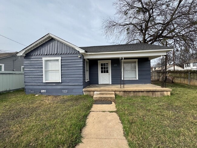 Building Photo - 2101 Mitchell Ave