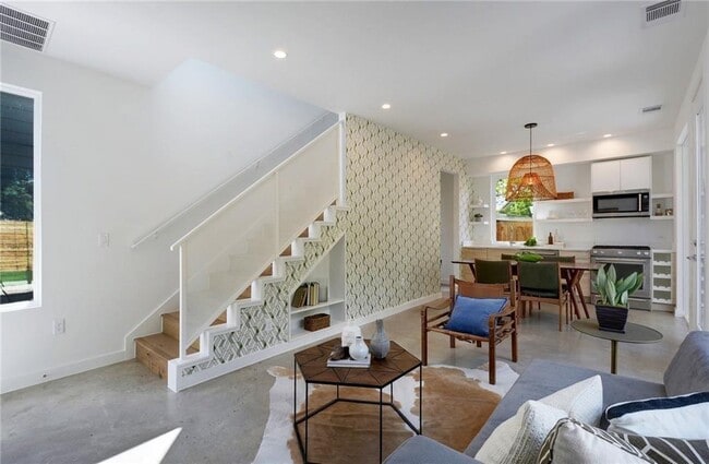 Photo - 5514 Avenue H