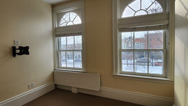 Photo - The Village Inn at One Bank Street Unidad Apartment 201