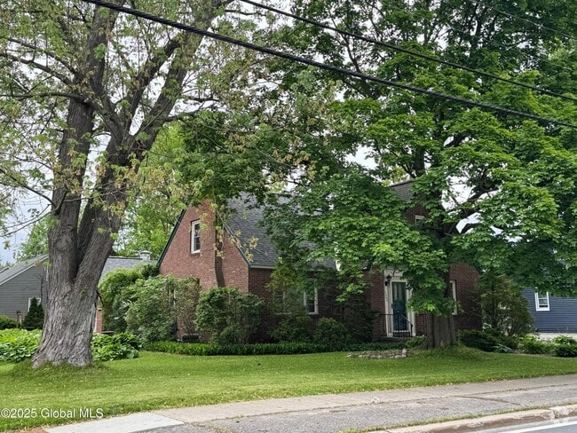 Building Photo - 1366 Helderberg Ave Rental