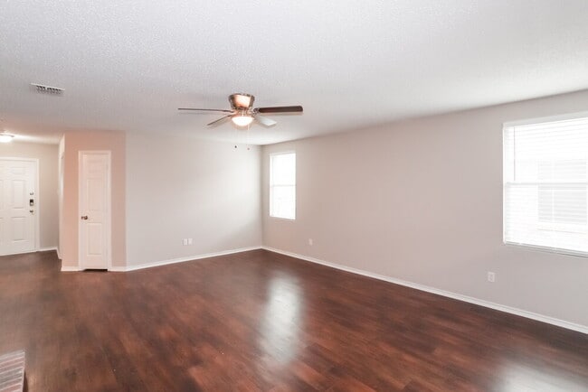 Photo - 3512 Butler Dr