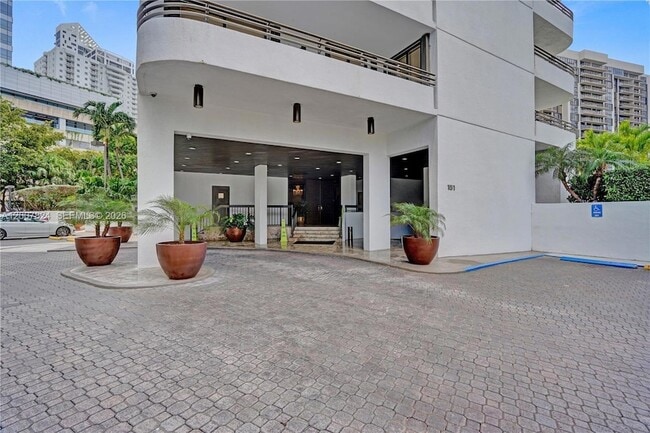 Photo - 151 SE 15th Rd Unit 502