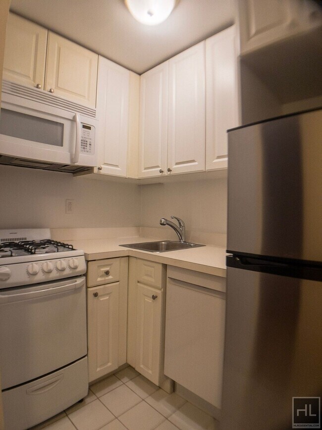 Photo - East 91st Street Unit 2G