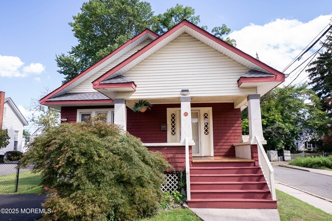 Building Photo - 205 Jackson St Rental