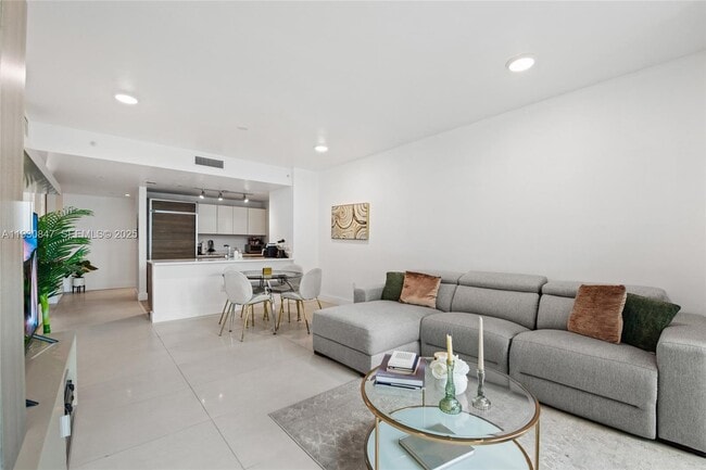 Photo - 1100 S Miami Ave Unidad 702