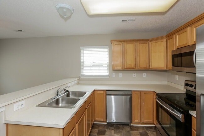 Photo - 2112 Highland Park Dr
