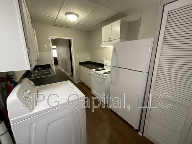 Photo - 2118 Greenwood St