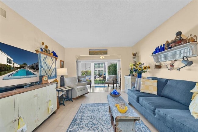 Photo - 2060 Marilyn St Unit 109