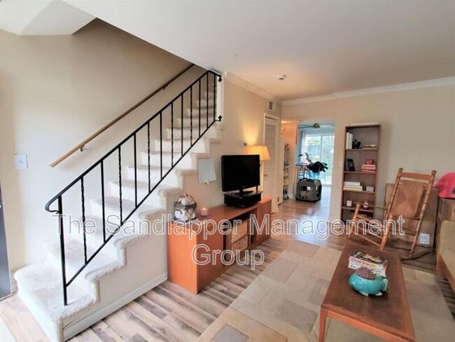 Photo - 21 Rivers Point Row