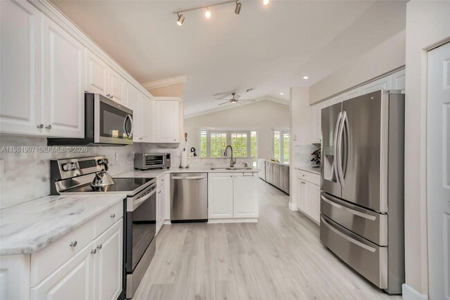 Photo - 11030 Harbour Springs Cir