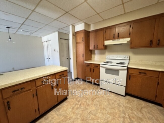 Photo - 115 Jonathan St Unidad Apt 303