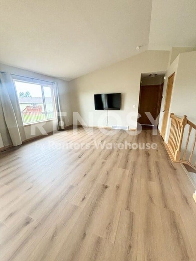 605 SW 7th Ave