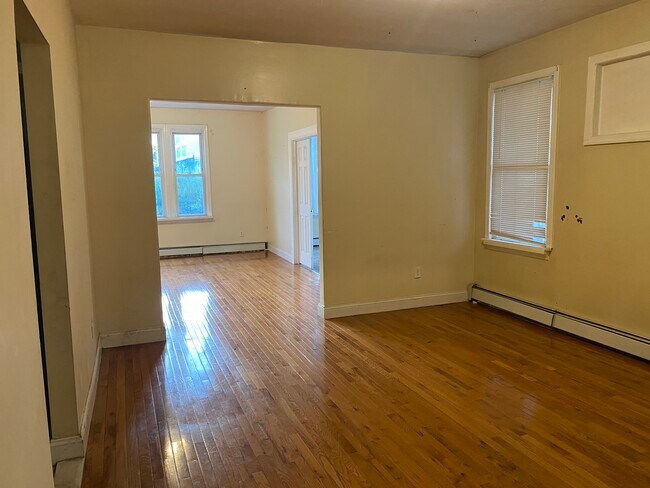 Photo - 307 Goldsmith Ave Unit 1