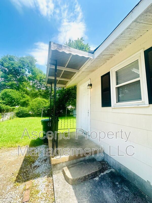 Photo - 5317 Spriggs St Unit B