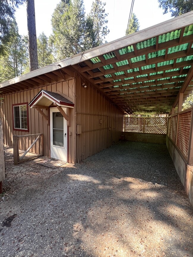 Photo - 12524 Valley View Rd