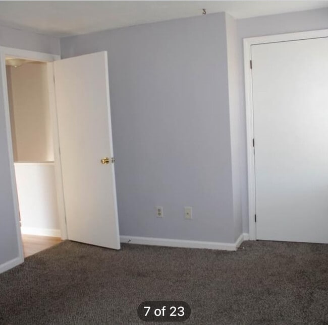 Photo - 18 Oakwood Dr