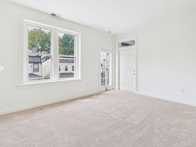 Photo - 204 Wellford St Unidad Apartment D
