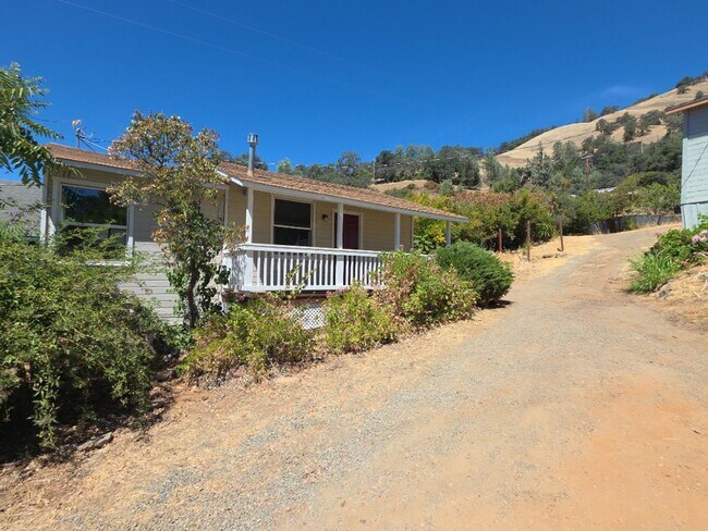 4364 E State Hwy 20 # 2