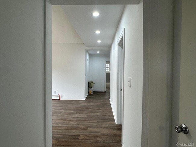 Photo - 959 Montauk Hwy