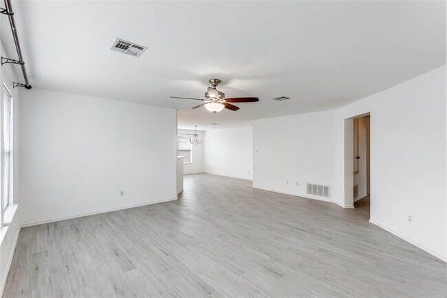 Photo - 133 Sylvan St