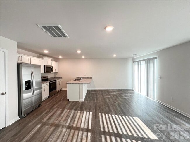 Photo - 5915 Faron Wy