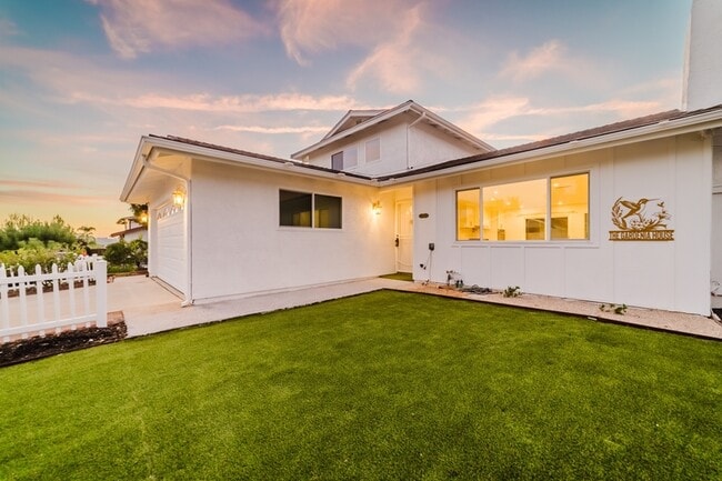 Photo - 3163 Camarillo Ave