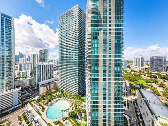 Building Photo - 3131 NE 7th Ave Unit 1006 Rental