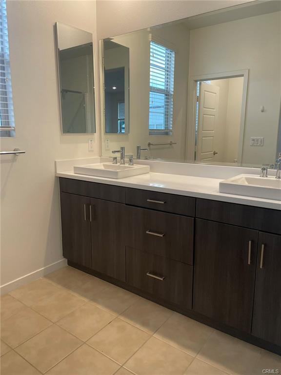 276 Harringay Townhome Townhome Rental in Irvine CA