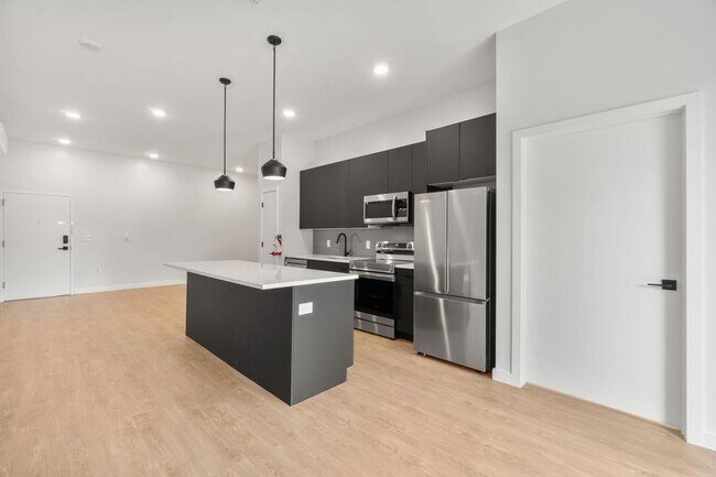 Photo - 952 Broadway Unit 201