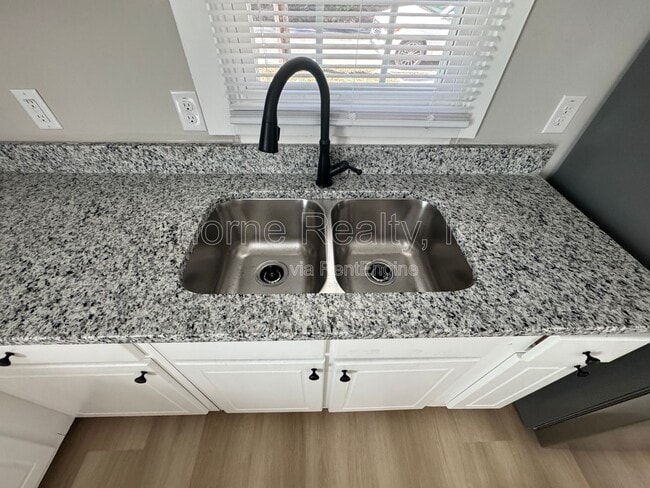 Photo - 813 Belleview Ave