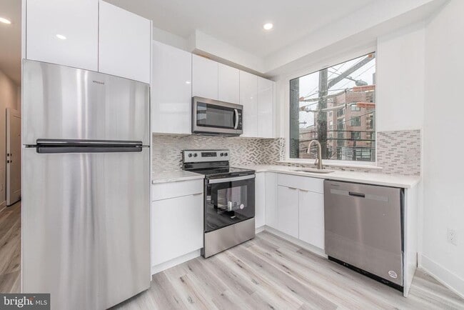 Photo - 2301 Grays Ferry Ave Unidad 1