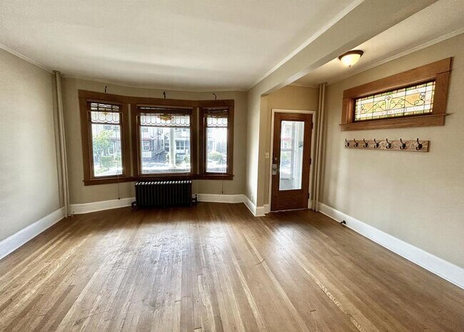 Photo - 717 Myrtle Ave