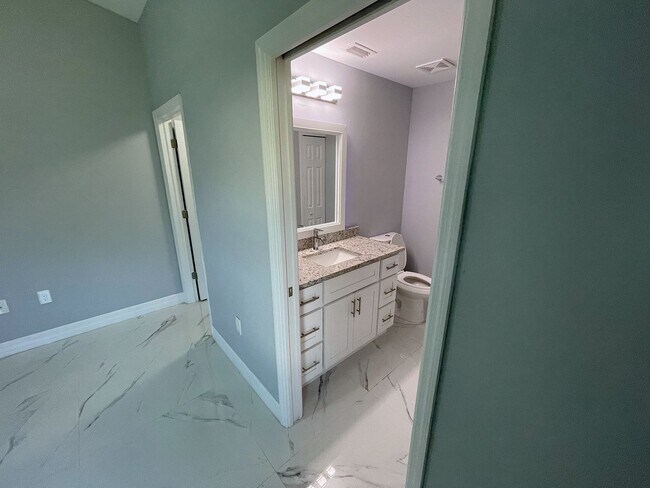 Photo - AKACHER01 Unidad 5349