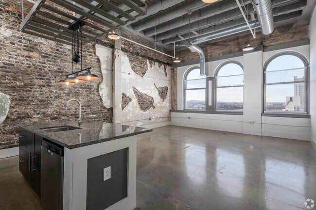 2 bed 2 bath - 1780 sqft