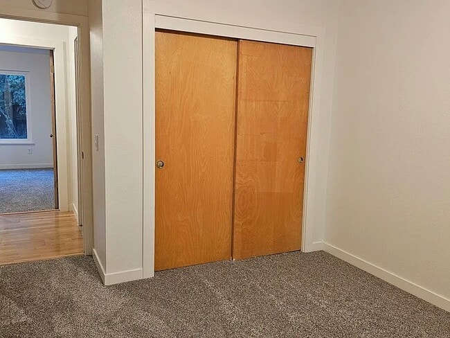 405 W Southwood Dr