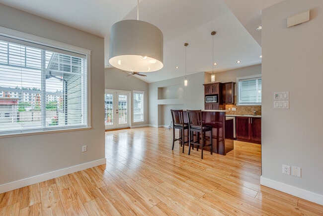 Espace de vie - 991 Firehall Creek Rd