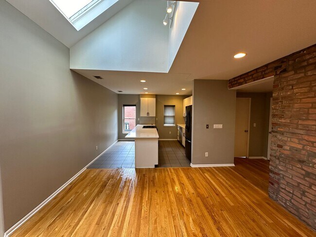 Photo - Collins Ave 241-243 MLR Unit 241