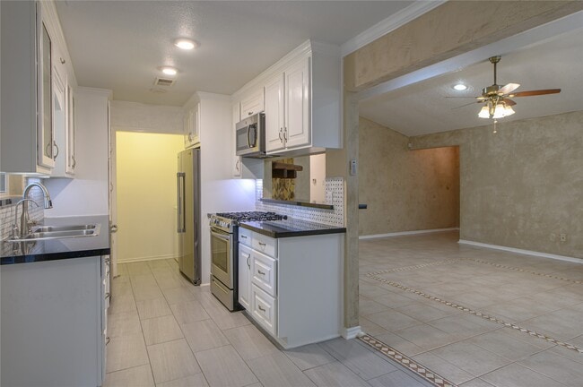 Photo - 4110 Garden Springs Dr