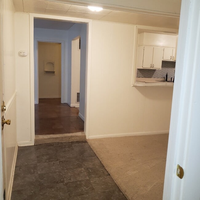 Photo - 1406 Fisher St