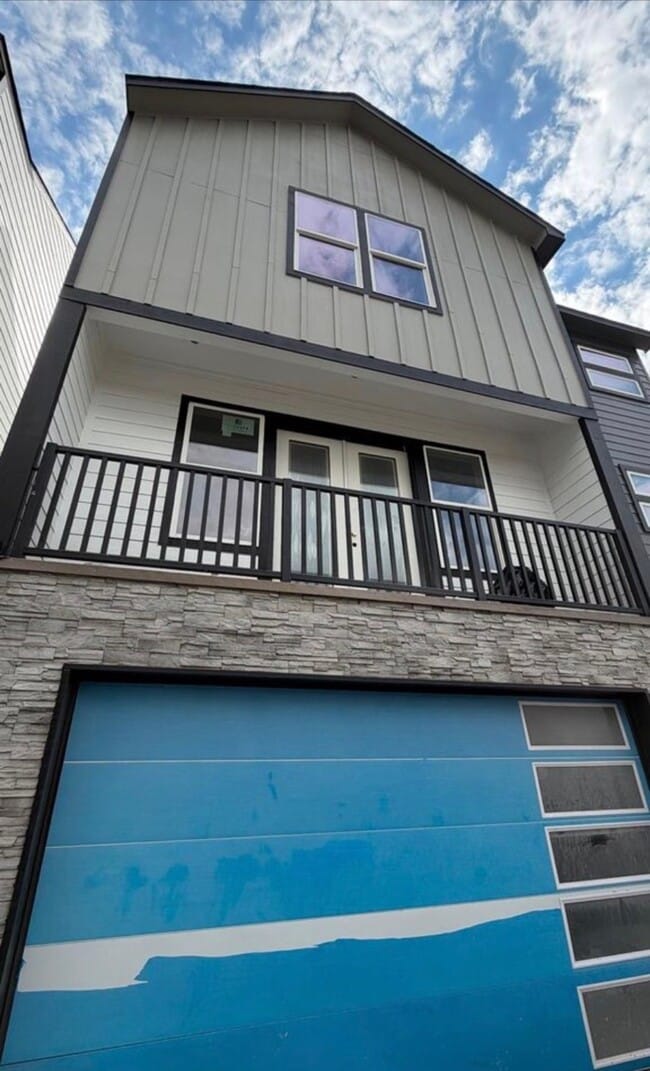 Building Photo - 2707 Berry St