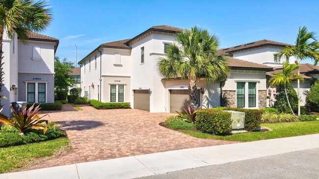 Photo - 21908 Canadensis Cir Unidad 101