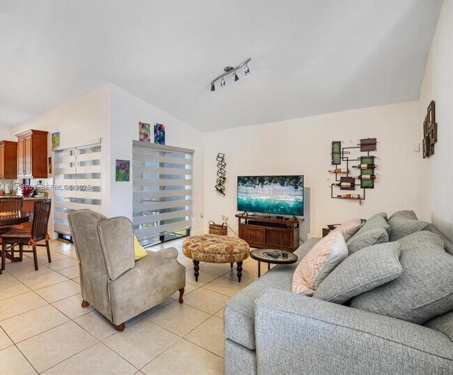 Photo - 10059 SW 218th St